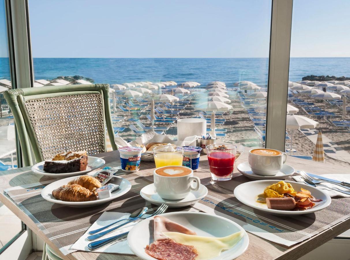 Hotel International Direttamente Sulla Sabbia 미사노아드리아티코 외부 사진